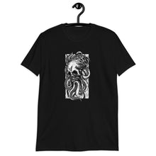 Cargar imagen en el visor de la galería, Unisex Skull Octopus T-Shirt
